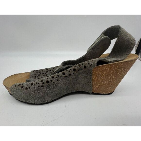A. Giannetti Womens Slingback Wedge Sandals Size 8.5 Gray Suede Cutouts Peep Toe - Picture 10 of 12
